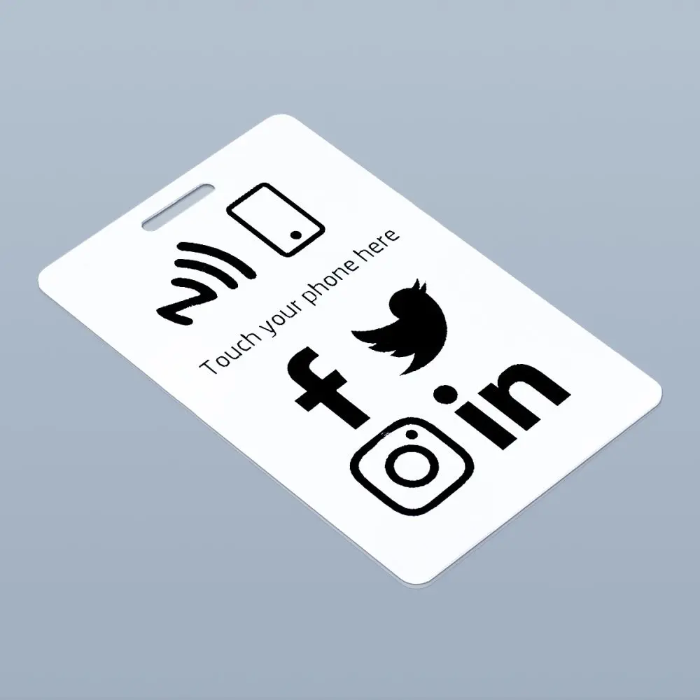 bw_printed_nfc_pvc_badge_ntag213_vertical_oblique_1.webp